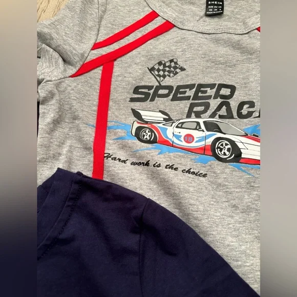 Extrasmall/Small Bundle of 3 Shirts - Picture 5 of 10